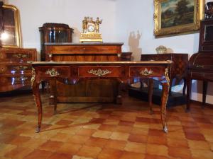 IMPORTANT LOUIS XV STYLE DIPLOMATIC DESK IN ROSEWOOD